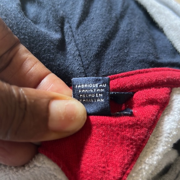 Tommy Hilfiger sweat shirt. Hoodie - Picture 5 of 7